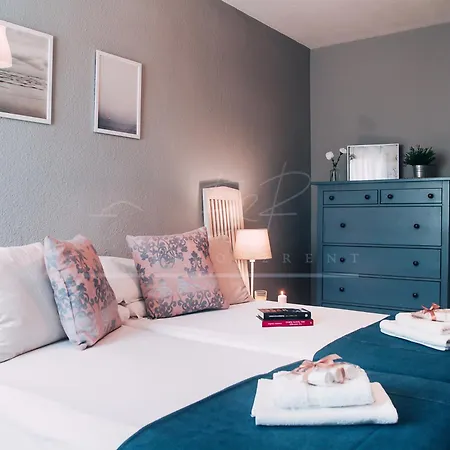 Belmonstays Bahiablanca, *